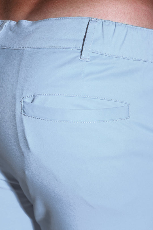 Pantalones cortos chinos elásticos de 10 cm para hombre, de corte ajustado, azul claro