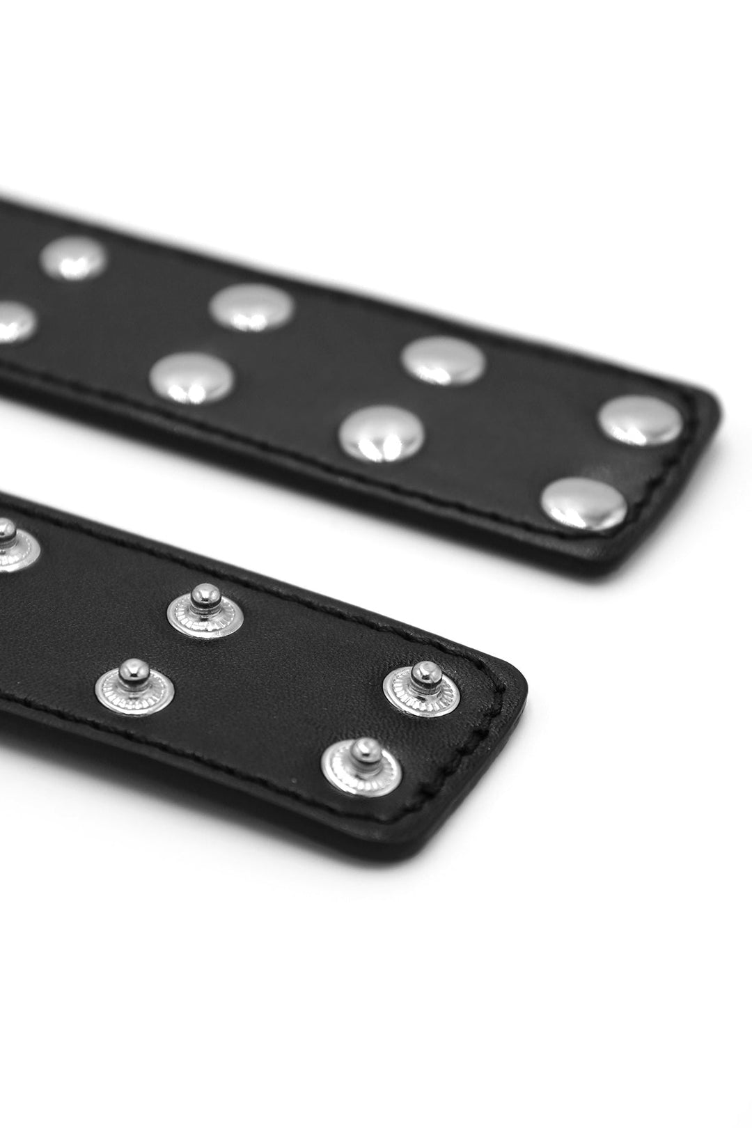 Pulseras de cuero vegano con tachuelas - Negras