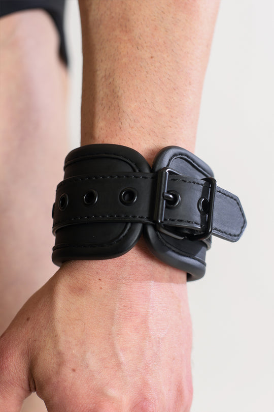 Captor Wrist Cuffs