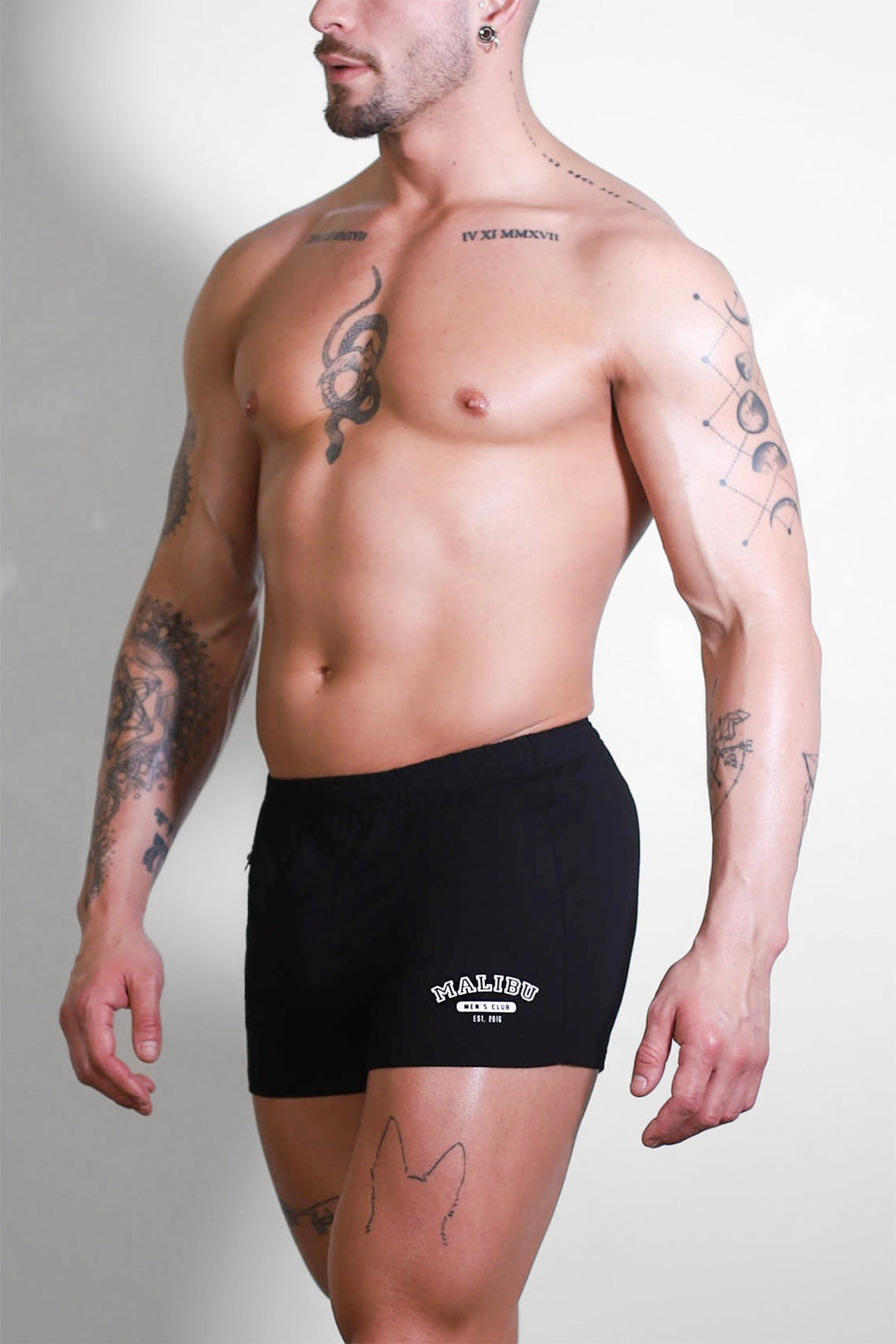 Short court Varsity 2" avec poche zippée - Noir minuit